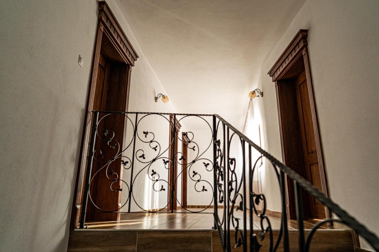 Casa Alexandra Villa Gales Екстериор снимка