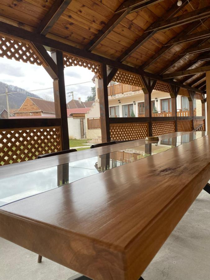 Casa Alexandra Villa Gales Екстериор снимка